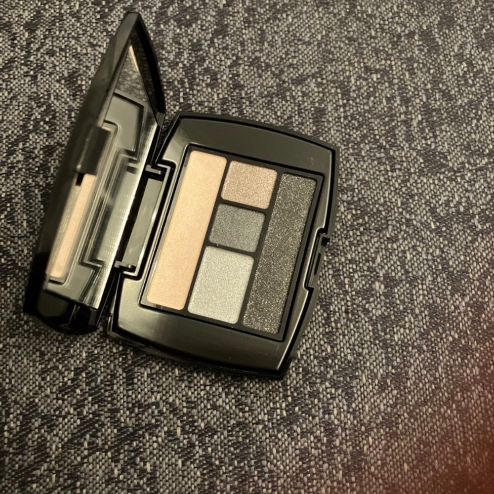 5 colors Lancome eyeshadow and Liner travel size Palette 600 Gris Fatale